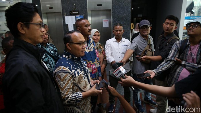 Pendamping Desa Ngadu ke Ombudsman RI Tenaga Pendamping Profesional (TPP) atau pendamping desa yang diberhentikan oleh Kemendes PDTT karena pernah mencalonkan diri sebagai anggota legislatif mendatangi Ombudsman RI.