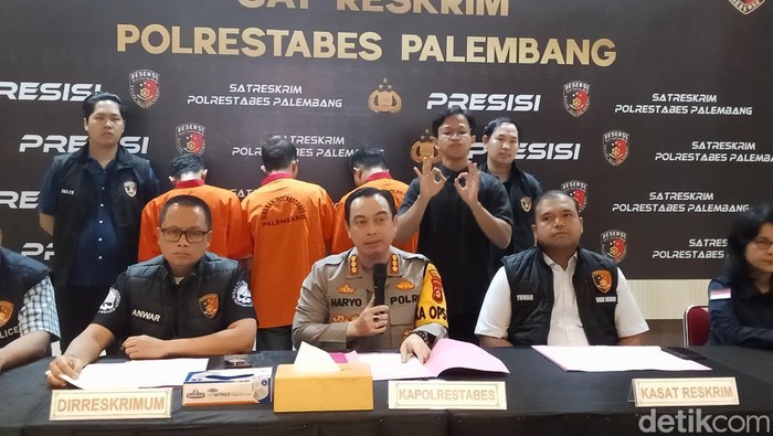 Polisi gelar ungkap kasus begal Sigra putih di Palembang, 1 pelaku tewas ditembak usai melawan.