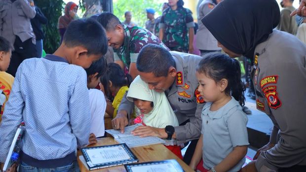 Polresta Bogor Kota dan Kodim 0606 Kota Bogor meluncurkan program 'Ayo Ngaji Bareng' dan pengobatan gratis di bulan Ramadan. Foto: Dok. Istimewa.