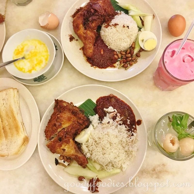 Pria Ini Rela Terbang ke Kuala Lumpur Demi Makan Nasi Lemak Favoritnya