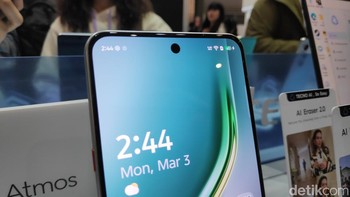 Layarnya menggunakan panel AMOLED 6,67 inch dengan refresh rate 144 Hz Foto: Moch Prima Fauzi