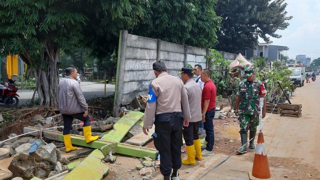 3 Hal Diketahui soal Tembok Grand Galaxy Bekasi Dibobol Saat Banjir