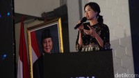 Indonesia memiliki kampus dengan fakultas/jurusan AI seperti ITS, Universitas Bina Nusantara, Universitas Airlangga, UGM, Universitas Syiah Kuala, USU, dan yang terbaru UPH.   