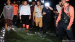 Wagub Emil Dardak Cek Tanggul Kali Lamong Gresik yang Jebol