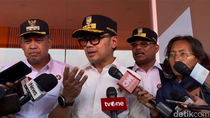 Wamendagri Bima Arya menyebut Kemendagri sedang melakukan koordinasi perumusan substansi kewenangan dari Dewan Aglomerasi. (Kurniawan F/detikcom)