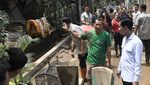 Wapres Gibran Tinjau Warga Terdampak Banjir di Bekasi