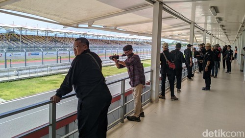 117 owner travel agent asal Jawa Tengah kunjungi Sirkuit Mandalika, Kamis (6/3/2025). (Ahmad Viqi/detikBali)