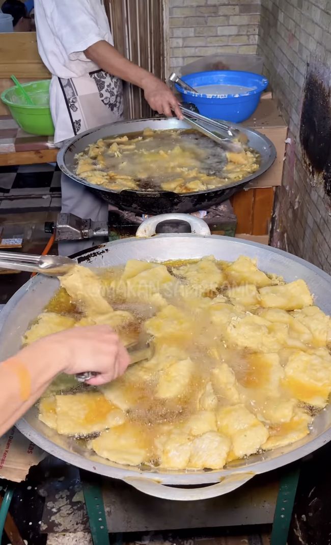 5 Tempat Beli Gorengan Enak Rekomendasi Netizen
