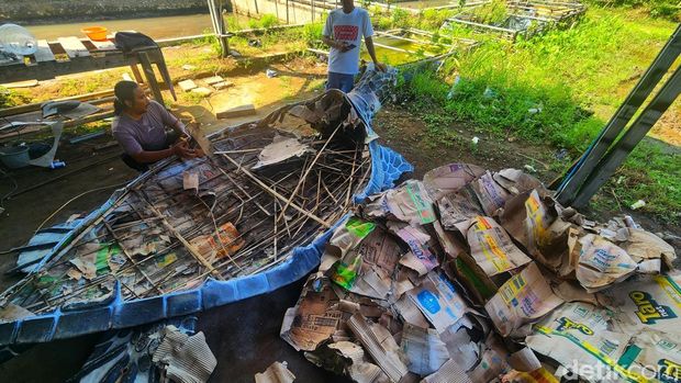 Begini Penampakan 'Jeroan' Penyu Kardus Saat Dibedah Bengkel