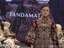 10 Koleksi Baju Lebaran METRO x TANDAMATA,