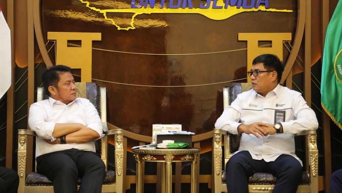 Gubernur Sumsel Herman Deru dan Dirut PT Pusri Daconi Khotob saat audiensi.