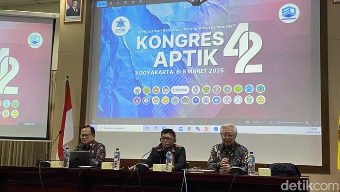 Jumpa pers  jelang Kongres APTIK ke-42 di Universitas Sanata Dharma, Caturtunggal, Depok, Sleman, Kamis (6/3/2025).