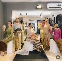 Almira yang kini berusia 16 tahun itu terlihat makin cantik dan anggun dengan tubuhnya yang tinggi semampai. Foto: Instagram/@kimmyjayantischool