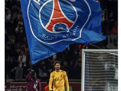 Meme Alisson Selamatkan Liverpool dari Gempuran 7 Hari 7 Malam PSG