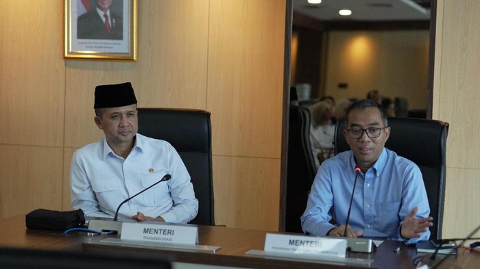 Mentrans bertemu Mendikti