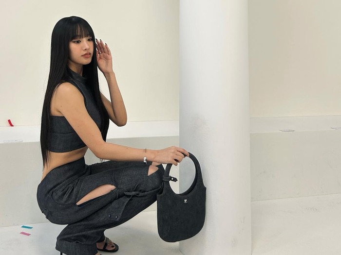 Natty di Fashion Show Courreges