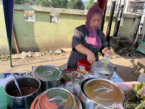 Sedapnya Toge Panyabungan Mariam Lubis, Berjualan Sejak Tahun 1970-an