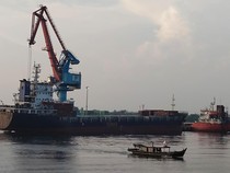 Pelindo Keruk Alur Pelayaran Pelabuhan Bengkulu