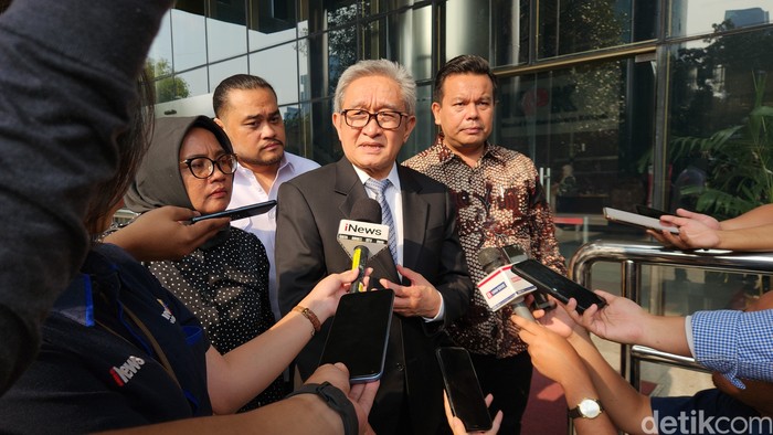 Pengacara Sekjen PDIP Hasto Kristiyanto, Maqdir Ismail. (Adrial Akbar/detikcom)