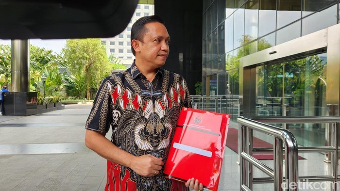 Pengacara Sekjen PDIP Hasto Kristiyanto, Ronny Talapessy. (Adrial Akbar/detikcom).