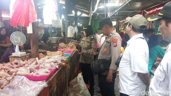 Polisi Intensif Pantau Pasar
Jaga Stabilitas Harga dan Stok Bahan Pokok