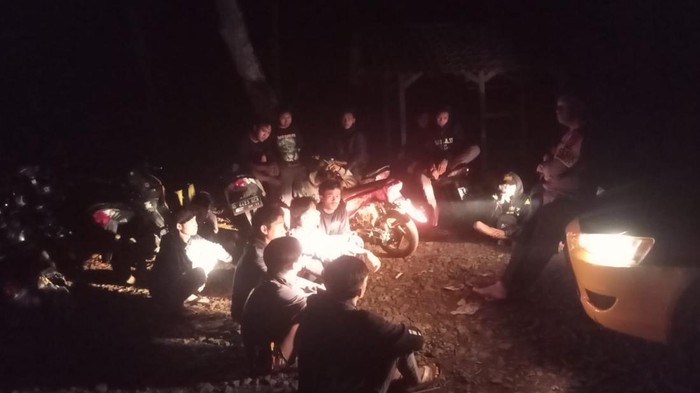Remaja pelaku balap liar dan perang sarung diamankan polisi di KBB.
