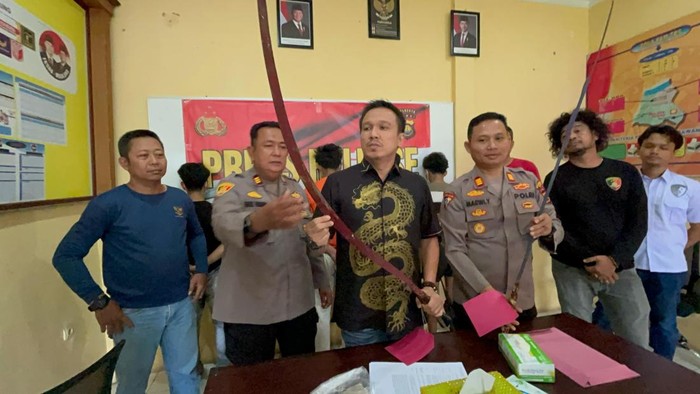 Remaja terlibat tawuran dan pelemparan kaca masjid hingga pecah di Jambi diamankan polisi