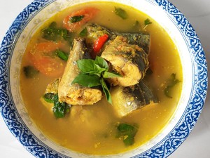 Resep Ikan Kuah Kuning yang Berempah Gurih Menyegarkan