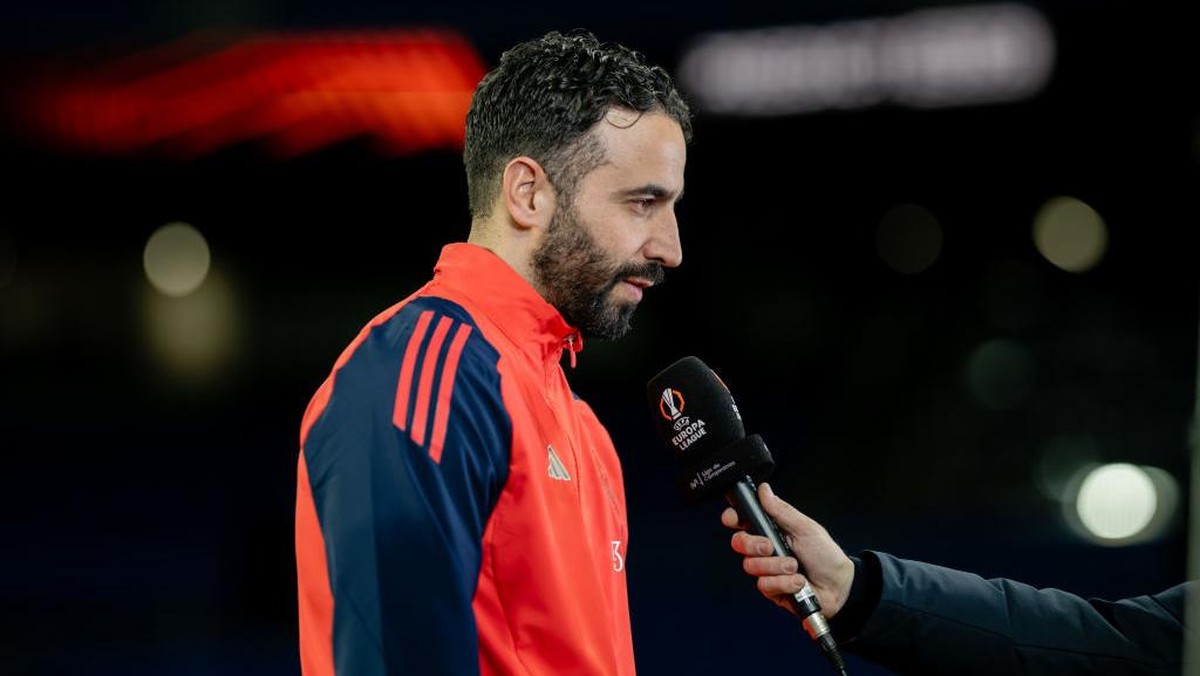 Ruben Amorim menegaskan Manchester United berpacu dengan pemulihan menjelang melawan Arsenal. (Foto: Manchester United via Getty Imag/Ash Donelon)
