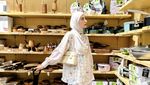 Momen Shireen Sungkar Makan di Warung Tenda hingga Masak di Rumah