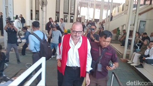 Sidang vonis kasus Pink Palace Spa Bali di PN Denpasar, Kamis (6/3/2025). (Aryo Mahendro/detikBali).