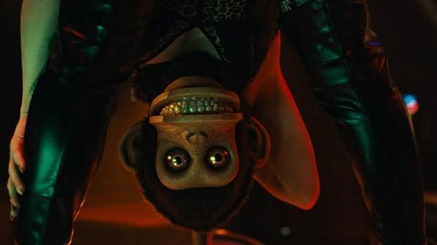 Cuplikan adegan dalam film The Monkey (2025).