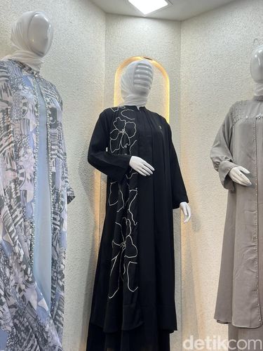 Tren koleksi hijab untuk Lebaran di Thamrin City