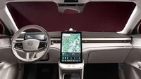 Di kelas sedan listrik premium, pesaing Volvo ES90 termasuk Audi A6 e-tron, BMW i5, serta Mercedes-Benz EQE. ES90 sudah tersedia untuk dipesan di beberapa pasar Eropa, dan pasar lainnya akan menyusul akhir tahun ini hingga 2026. Foto: Dok. Volvo