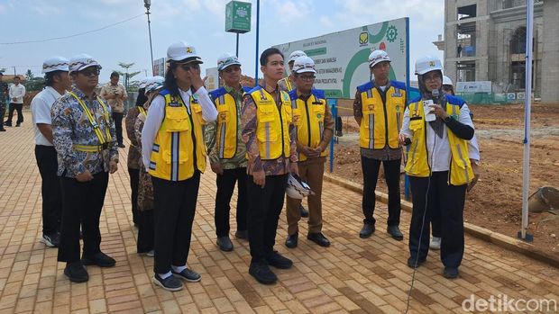 Wapres Gibran mengunjungi lokasi pembangunan Universitas Syekh Nawawi Al-Bantani. (Arief Ikhsanudin/detikcom).