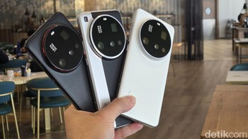 Xiaomi 15 Ultra dengan chipset Snapdragon 8 Elite menduduki peringkat bontot dengan skor 2.949.035. Xiaomi 17 series belum diluncurkan secara global sehingga pendahulunya masih mengisi daftar ini. Foto: Fitraya Ramadhanny/detikINET