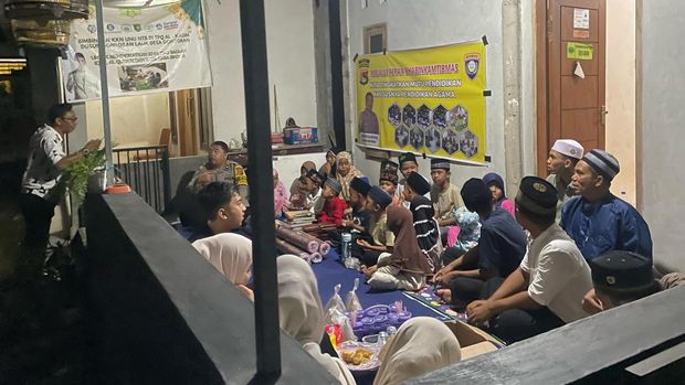 Aipda I Gede Arya bantu TPQ di Lombok