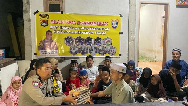 Aipda I Gede Arya bantu TPQ di Lombok