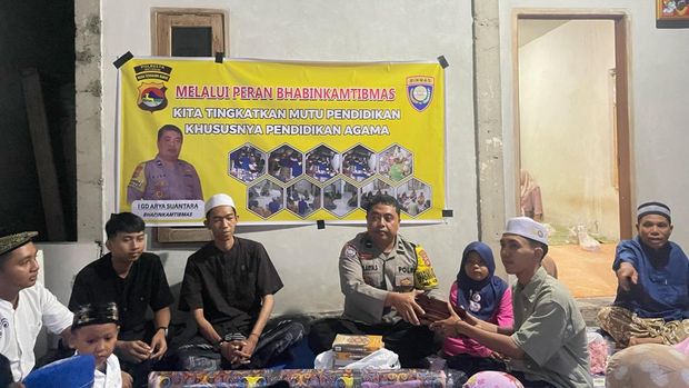 Aipda I Gede Arya bantu TPQ di Lombok