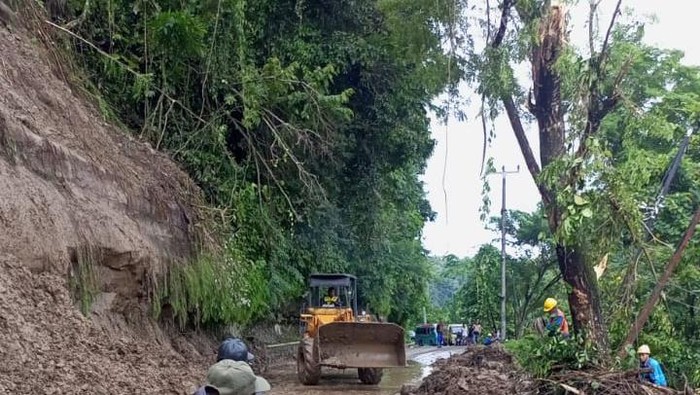 Akses jalan Cianjur-Sindangbarang kembali terbuka