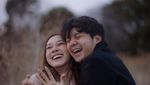 Pose Romantis Arbani Yasiz saat Makan Malam dengan Raissa Ramadhani