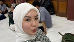 Potret Ayana Moon Jalani Ramadan di Jakarta, Jajan Cilok sampai Es Teler Durian