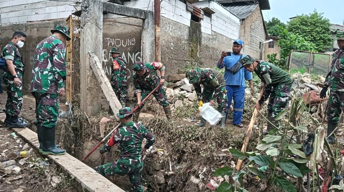 Banjir di Kelurahan Bidara Cina, Kecamatan Jatinegara, Jakarta Timur (Jaktim) telah surut.