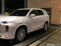 Potret Mobil Baru Chery Mode Penyamaran di Indonesia