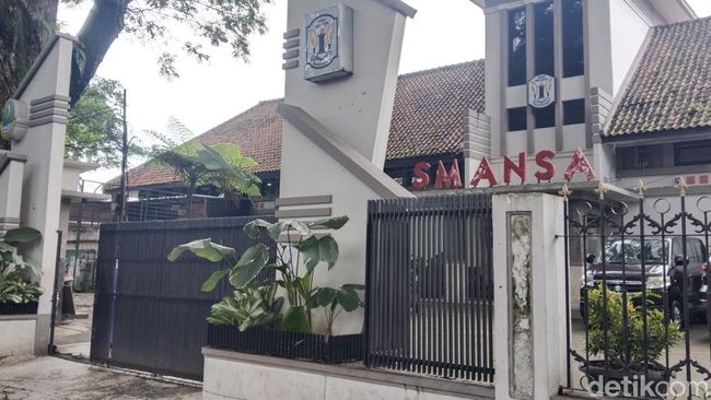 Gedung SMAN 1 Bandung