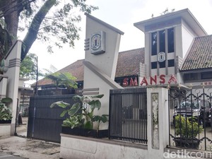 Ramai Tagar #SaveSmansaBandung Usai Sidang Sengketa Kalah Gugatan