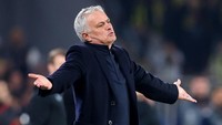 Florentino Perez Umumkan Jose Mourinho Lewat Akun Kampanye
