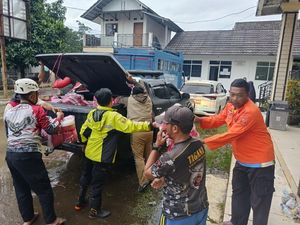 Kemensos Kirim Bantuan ke Korban Longsor dan Banjir Bandang di Sukabumi