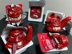 Kreasi Seni Menyeramkan Tapi Keren, Bikinan Tangan Mereka Sendiri