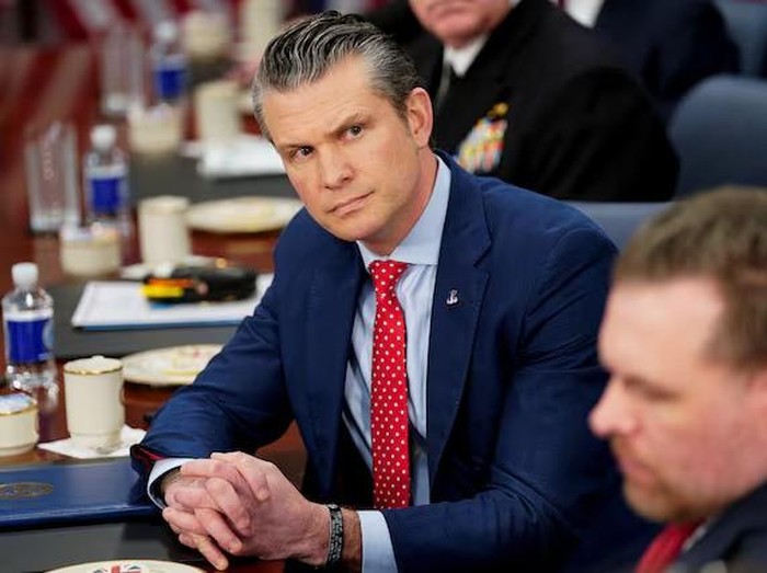 U.S. Defense Secretary Pete Hegseth attends a meeting with Britains Defence Secretary John Healey (not pictured) at the Pentagon in Washington, D.C., U.S., March 6, 2025. REUTERS/Kent Nishimura Purchase Licensing Rights